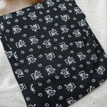 Kids Namaz Chadar With Sleeves (Age 6-14 years) - Black