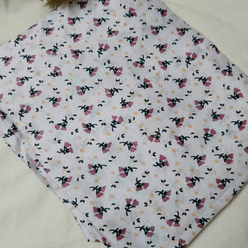Namaz Chadar With Sleeves - White With Mauve Flowers