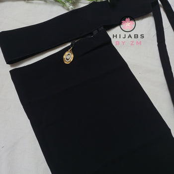 Saudi Niqab - Black with Fancy Buckle