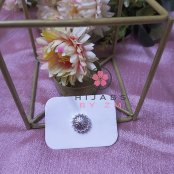 Flower Style Magnetic Pin - Metallic Silver