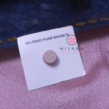 Round Magnetic Pin - Nude